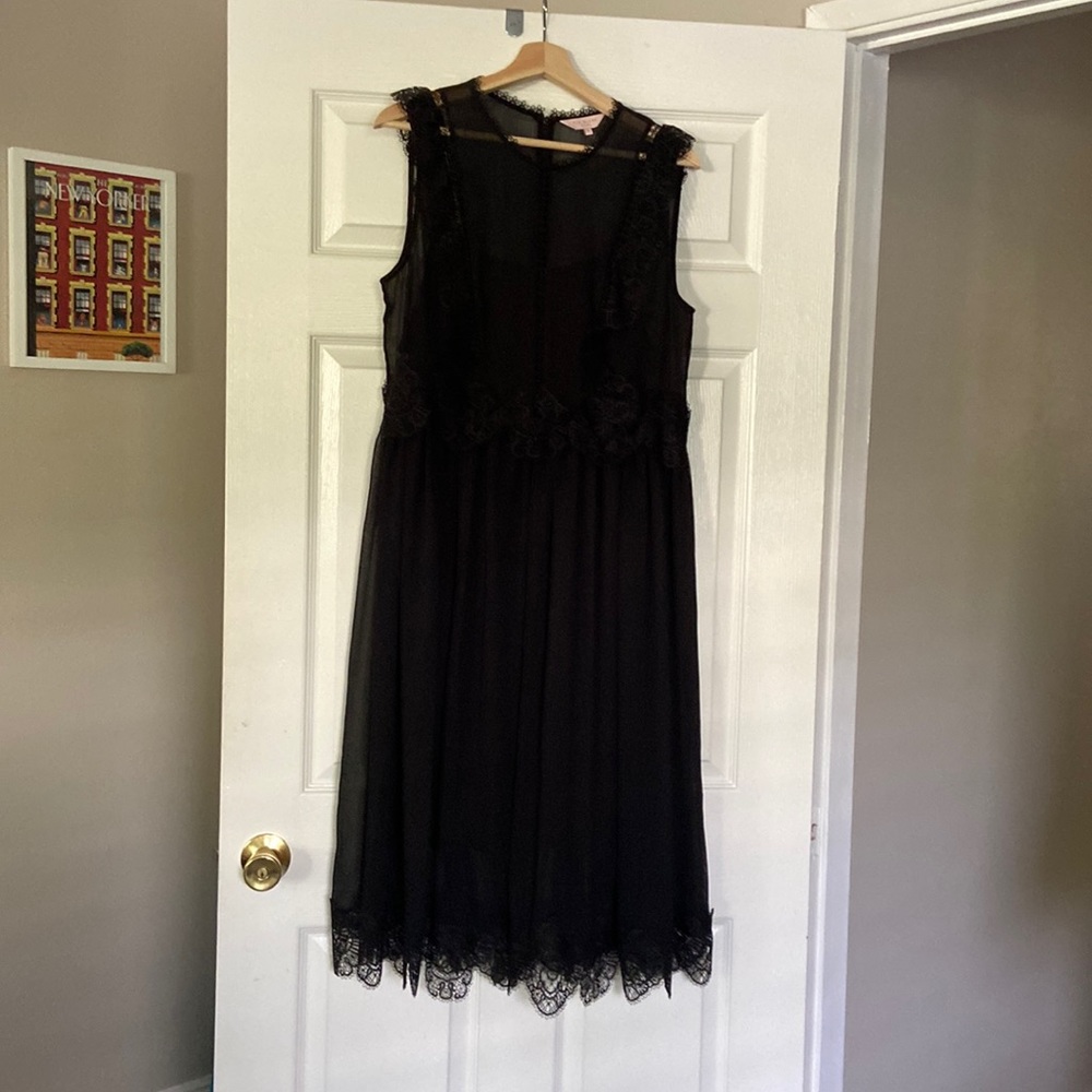 Brand new- Ted Baker size 5. Never worn